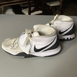 Men’s Nike Kyrie 6 Oreo Basketball Shoes